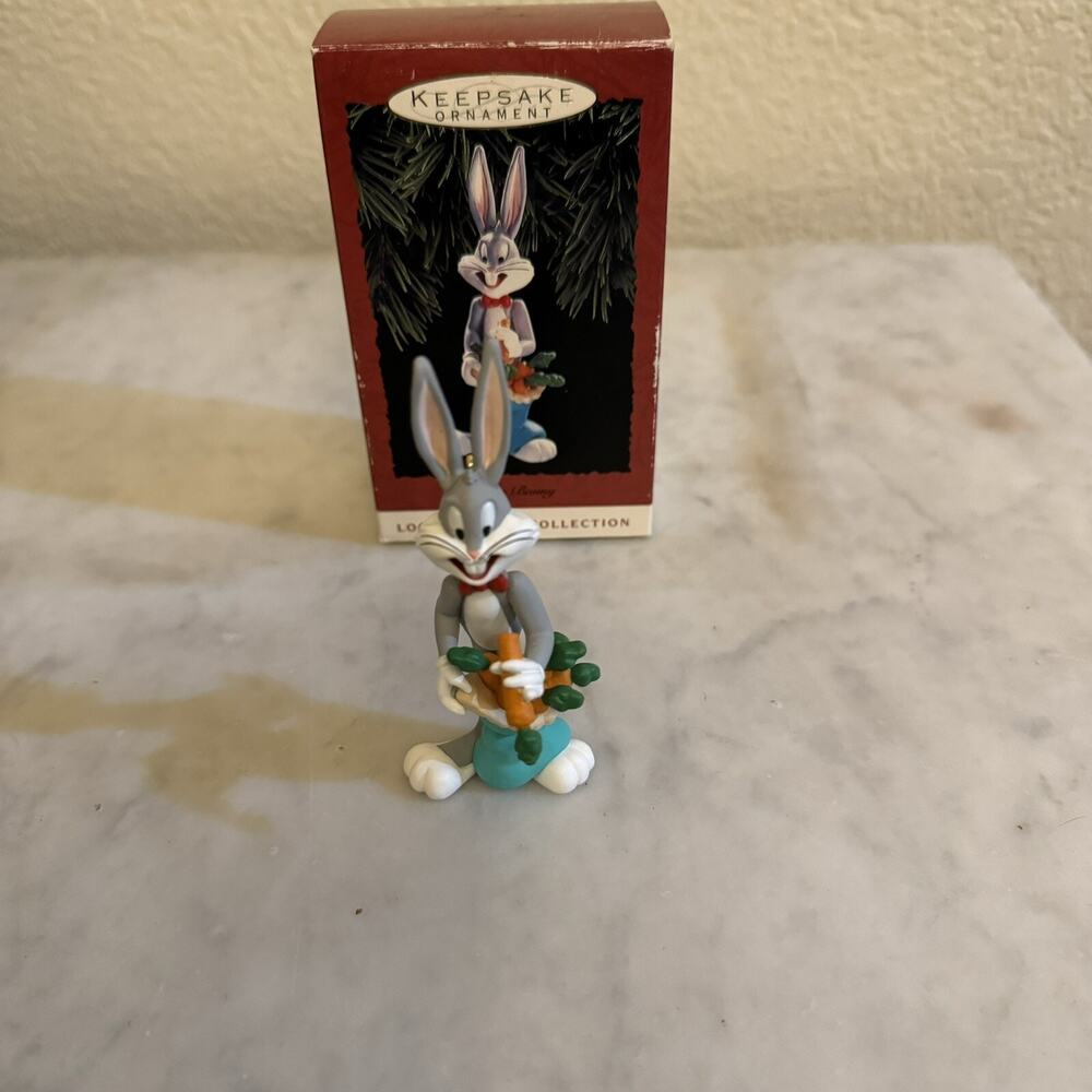 1993 Hallmark Keepsake Ornament Looney Tunes‎ Collection Bugs Bunny-Christmas